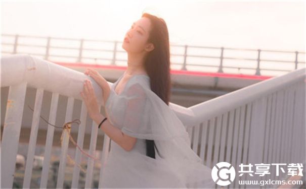 涩涩屋草莓榴莲绿巨人秋葵最新版下载